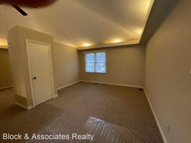 Building Photo - 1 br, 1 bath House - 3515 Mill Run