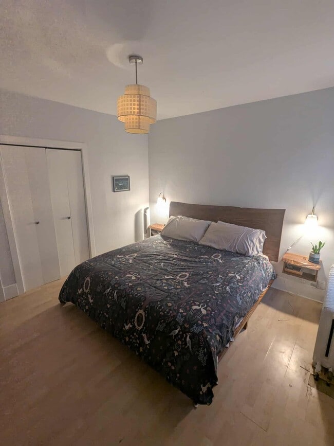 Bedroom - 4067 Av Grey