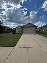 Building Photo - 1809 Meadow Crest Dr
