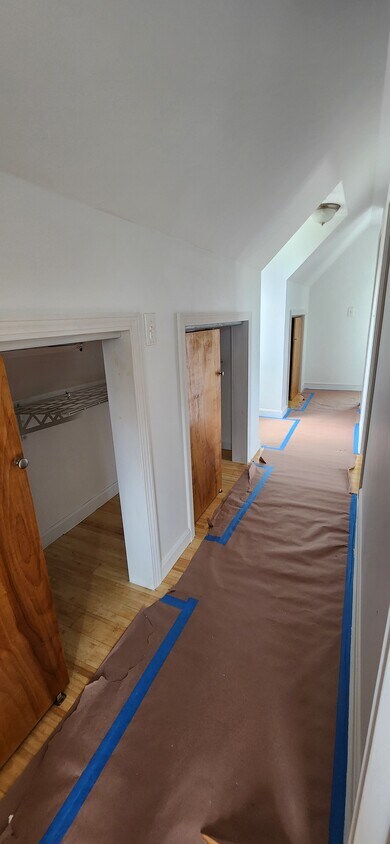 Foto principal - 391 Newport Ave