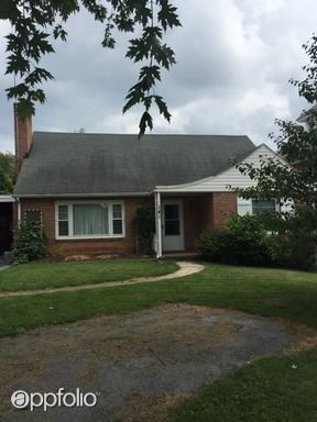 Building Photo - 141 N Artizan St