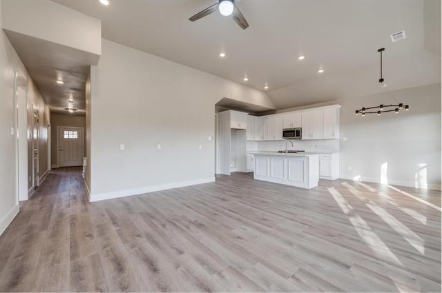 Building Photo - 100 Hackberry Ln