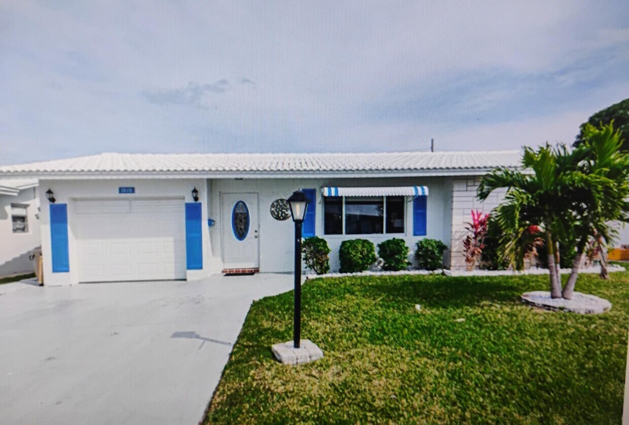 Primary Photo - 1010 SW 15th St