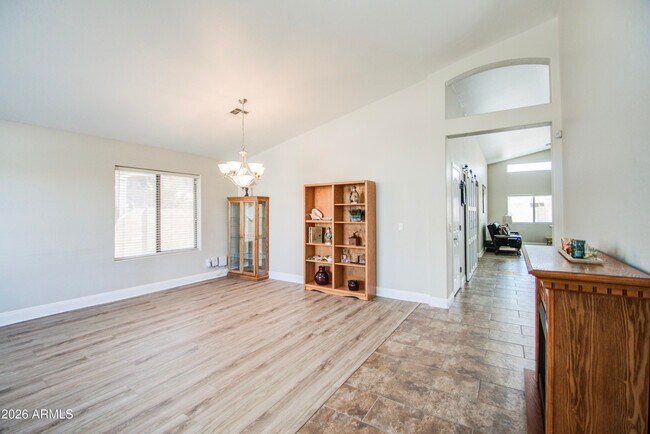 Foto del edificio - 43205 Roth Rd