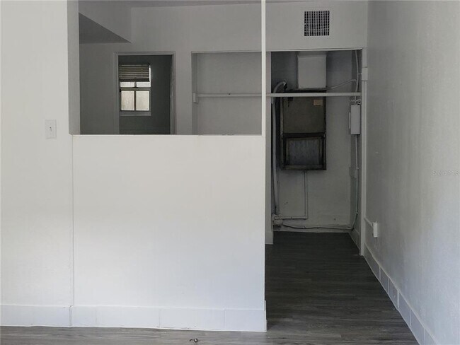 Building Photo - 1114 Pinellas St