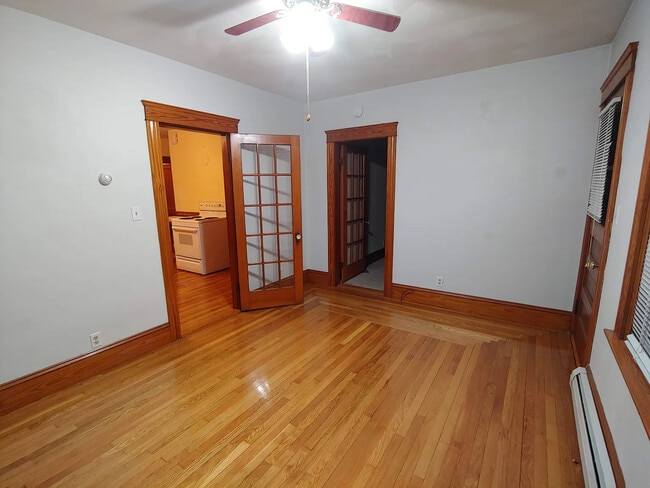 Building Photo - 18 Pearl St