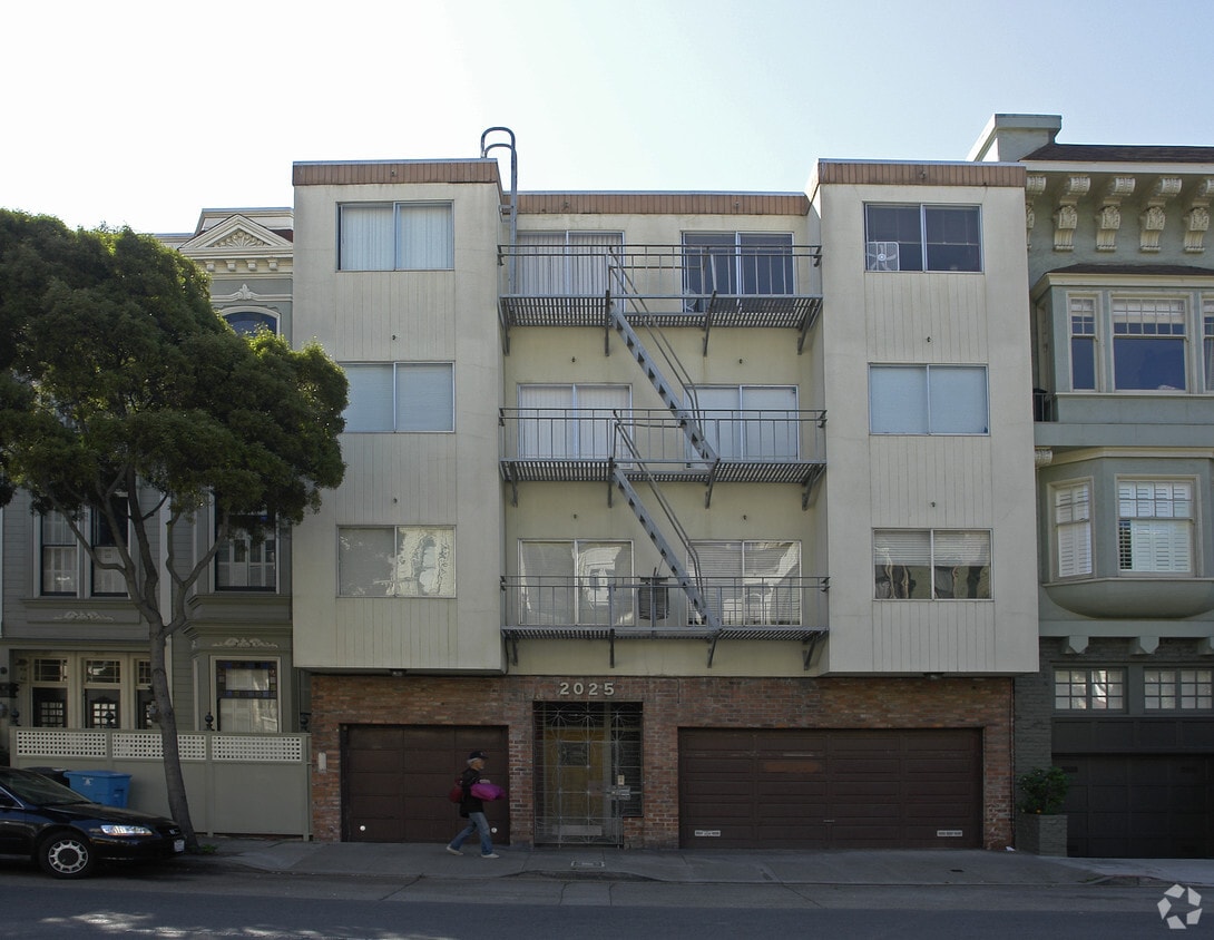 Primary Photo - 2025 Pine St