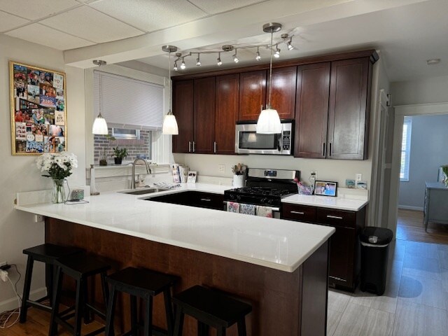 Foto del edificio - 909 Saint Rita Ave