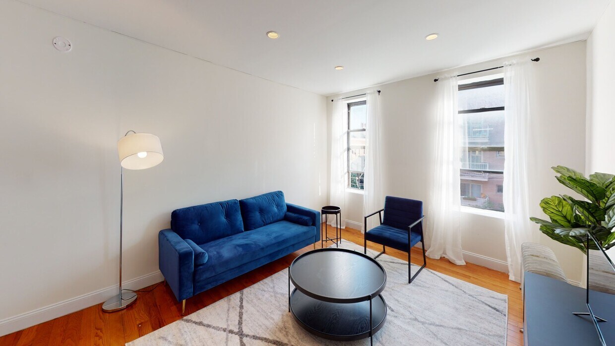 Photo - Private bedroom in 4 bed/2 bath Home