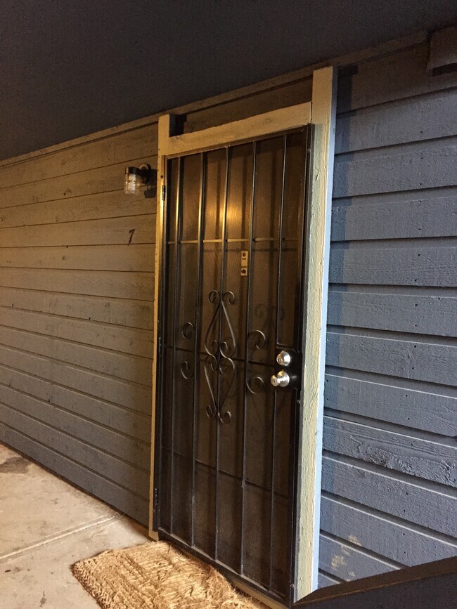 13992 E Stanford Cir Unit M7, Aurora, CO 80015 Condo for Rent in