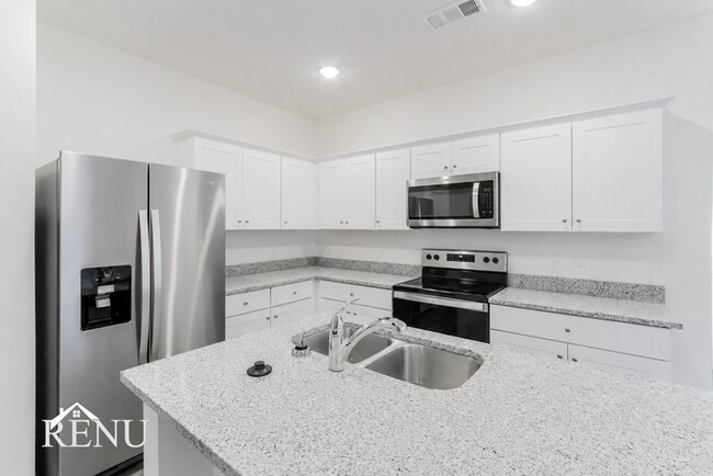 Foto del edificio - 6124 Harrah Ln