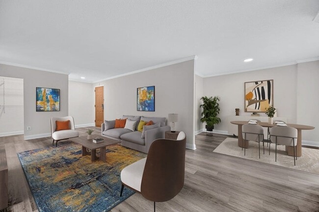 Building Photo - Middlebrooke Apartments