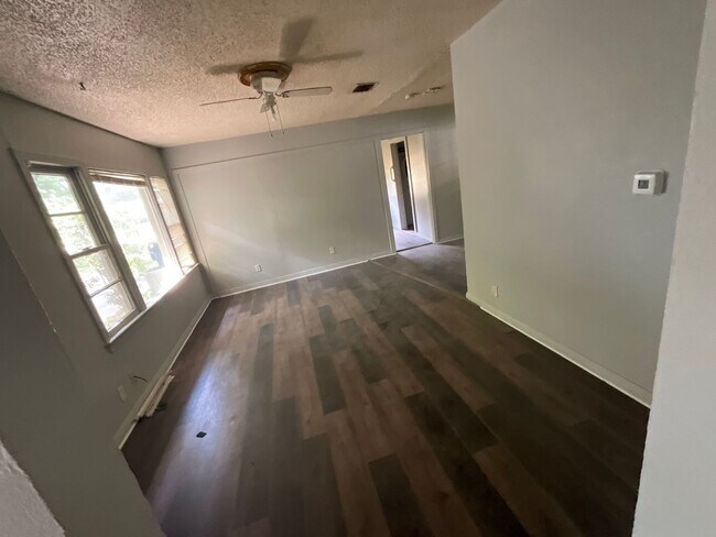 Foto del edificio - 3208 Murphy St