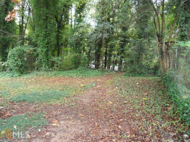 Foto del edificio - 3798 Adkins Rd NW
