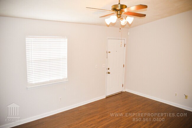Foto del edificio - Spacious One Bedroom in NW Tallahassee