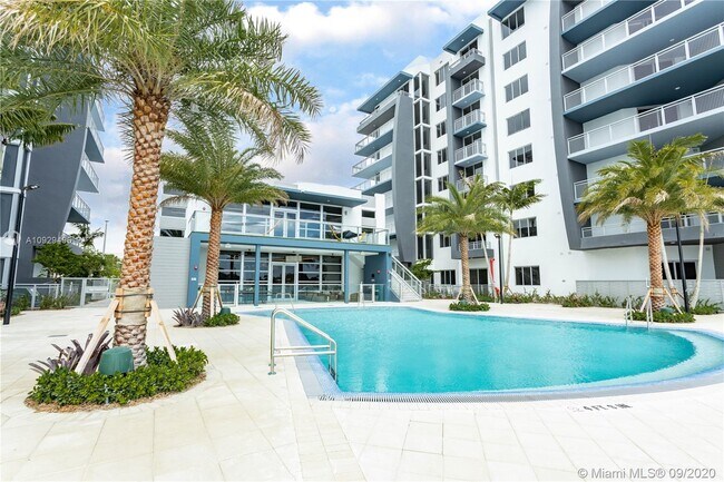 Foto del edificio - 6560 NW 7th St