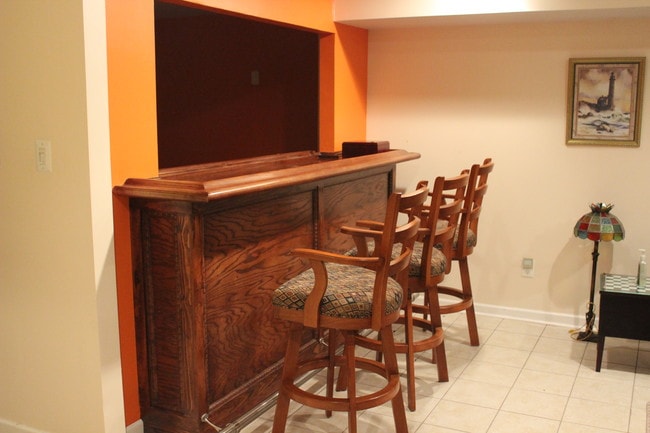 Custom Bar - 105 Jewett Pl