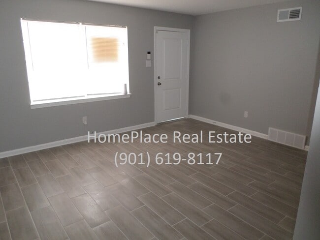 Building Photo - 444 Gainsville Ave