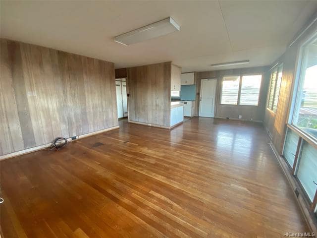 Building Photo - 98-120-120 Kaulike Dr