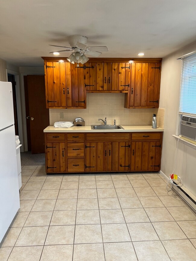 Building Photo - 1627 Seven Corner Rd