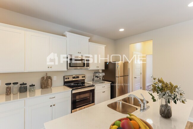Foto del edificio - 10930 Woodland Dr