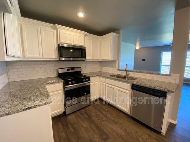 Foto del edificio - 491-495 Washington Ave NW