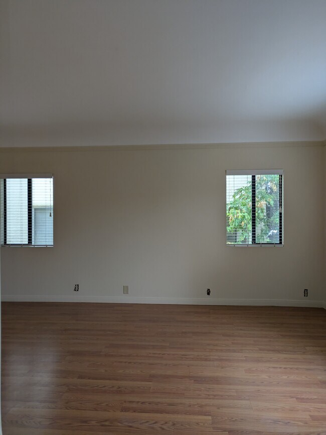 Foto del edificio - 420 N Spaulding Ave