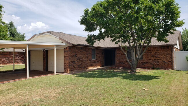 Front - 5312 Chad Rd