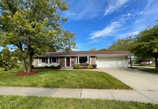 Building Photo - 1020 Sharon Ln