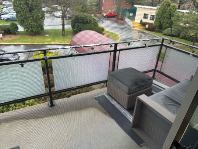 Foto del edificio - 57 Broadlawn Park