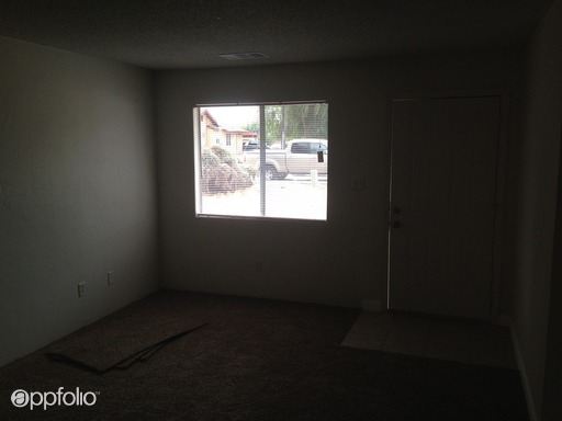 Building Photo - 860 W Westfield Ave