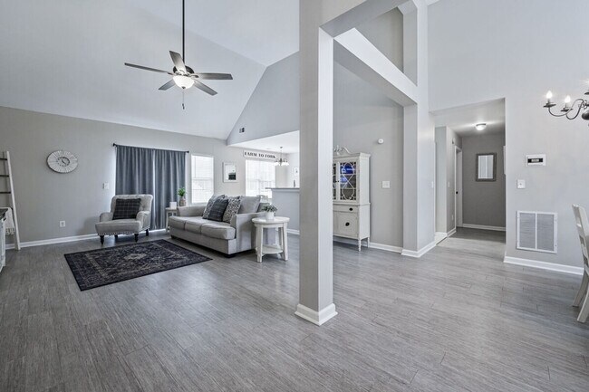 Foto del edificio - 11 Griffin Mill Dr NW