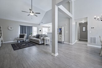 Building Photo - 11 Cobblestone Dr NW