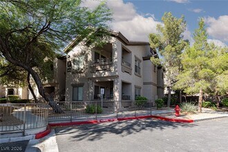 Building Photo - 8250 N Grand Canyon Dr