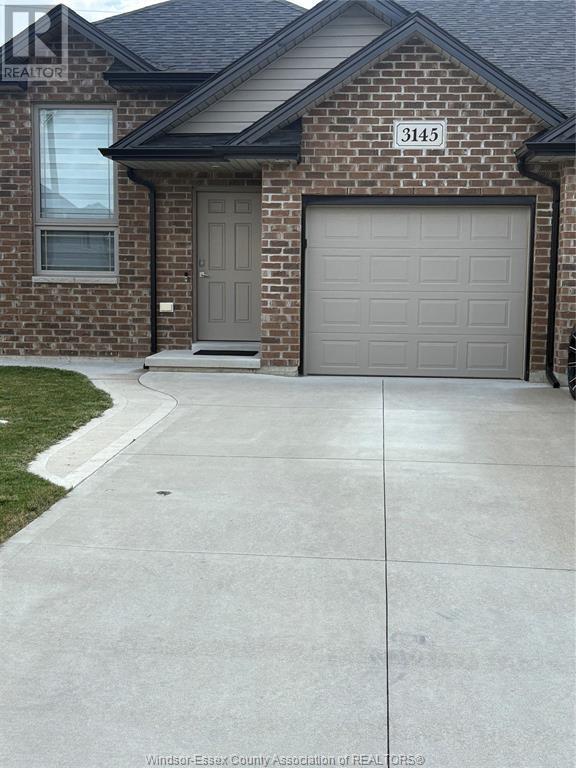 Building Photo - 3145 Viola Cres