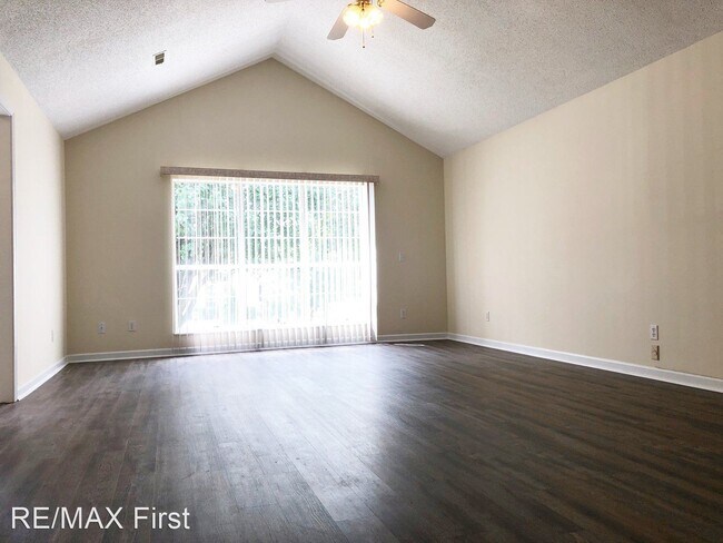 Building Photo - 3 br, 2 bath House - 2014 Partridge Way