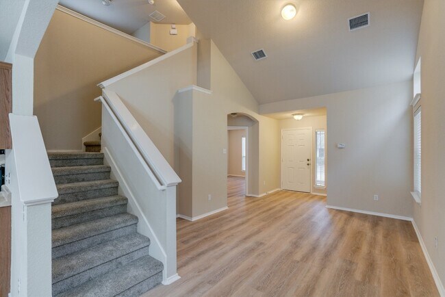 Building Photo - 1504 Big Thicket Dr