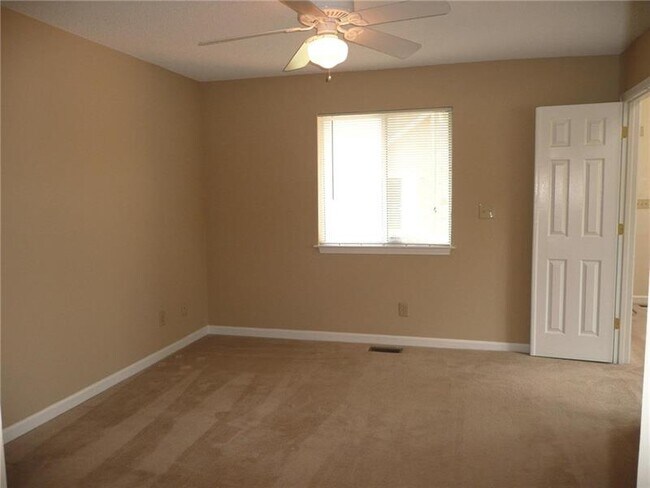 Foto del edificio - 2665 Windy Hill Place SE