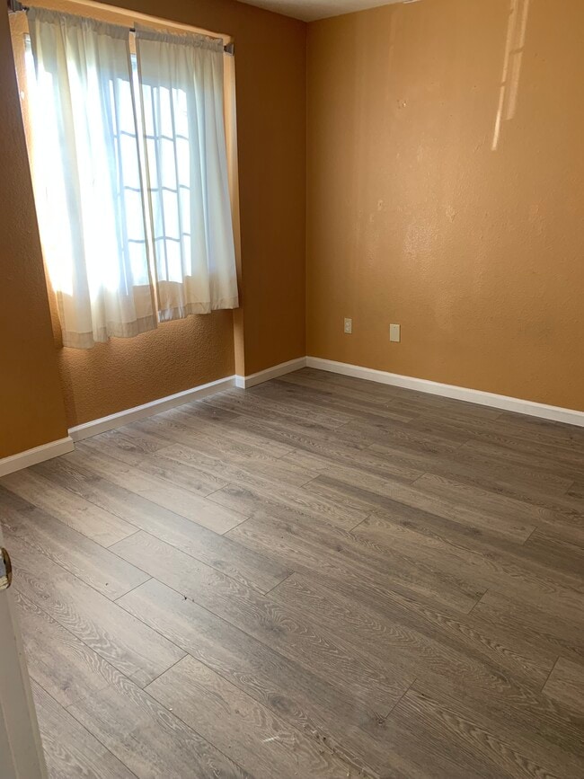 Bedroom-3 - 965 Weeping Willow Ct