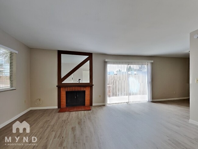 Building Photo - 8125 N 33rd Dr