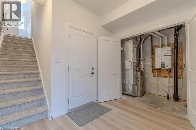 Photo du bâtiment - 55 TOM BROWN Dr