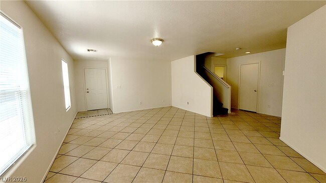 Building Photo - 5745 W Dewey Dr