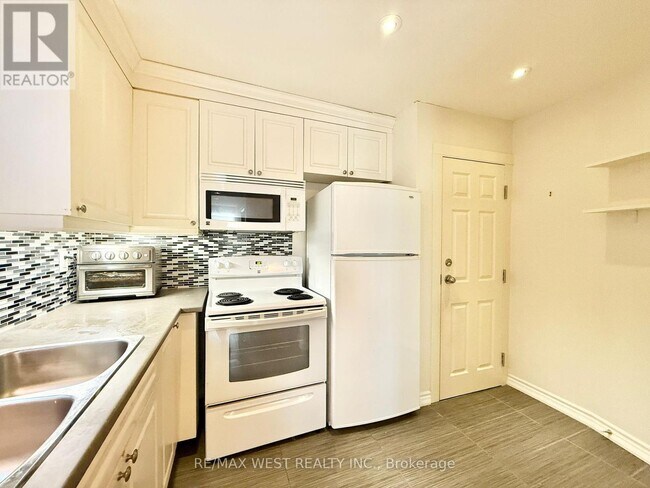 Photo du bâtiment - 132 Avenue Rd