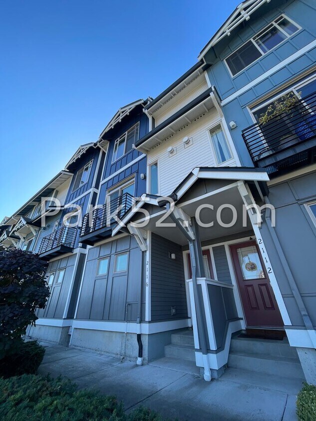 Primary Photo - 3-D Tour! 2 Bed 2.5 Bath Townhome