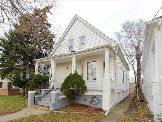 Building Photo - 11538 Nagel St