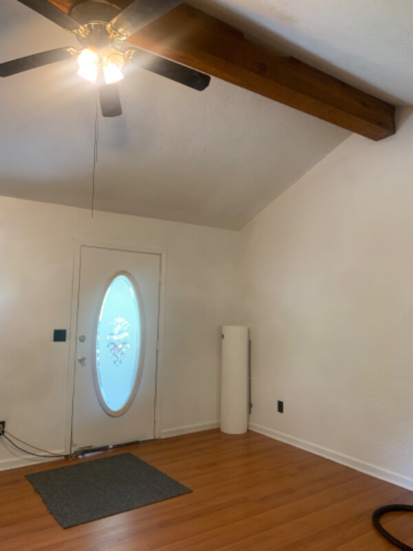 Building Photo - 706 Carlton Dr