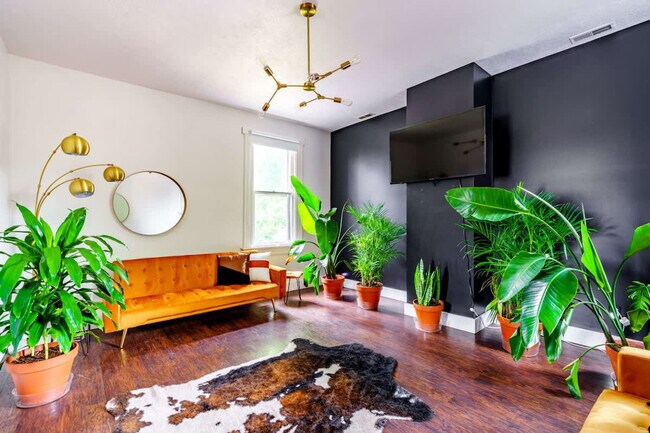 Foto del edificio - 241 W Water St