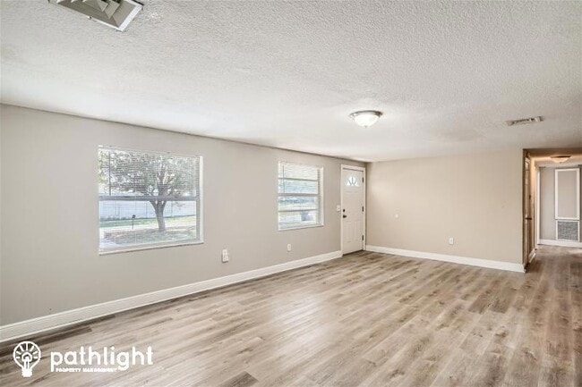 Building Photo - 10289 128th Terrace N