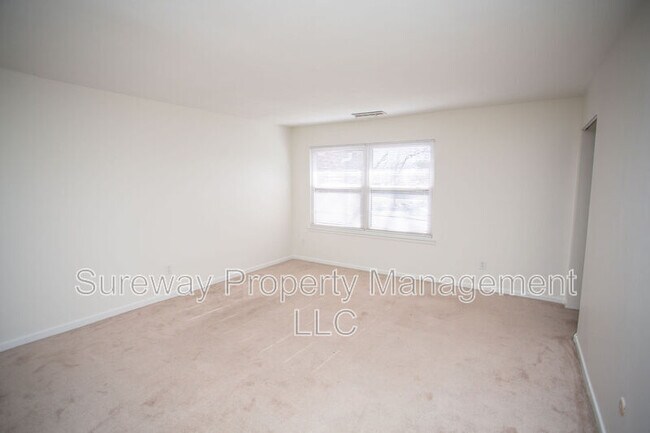 Foto del edificio - 512 Winding Way