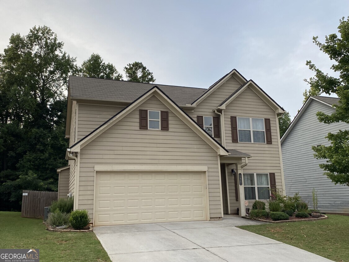 Building Photo - 791 Walnut Woods Dr